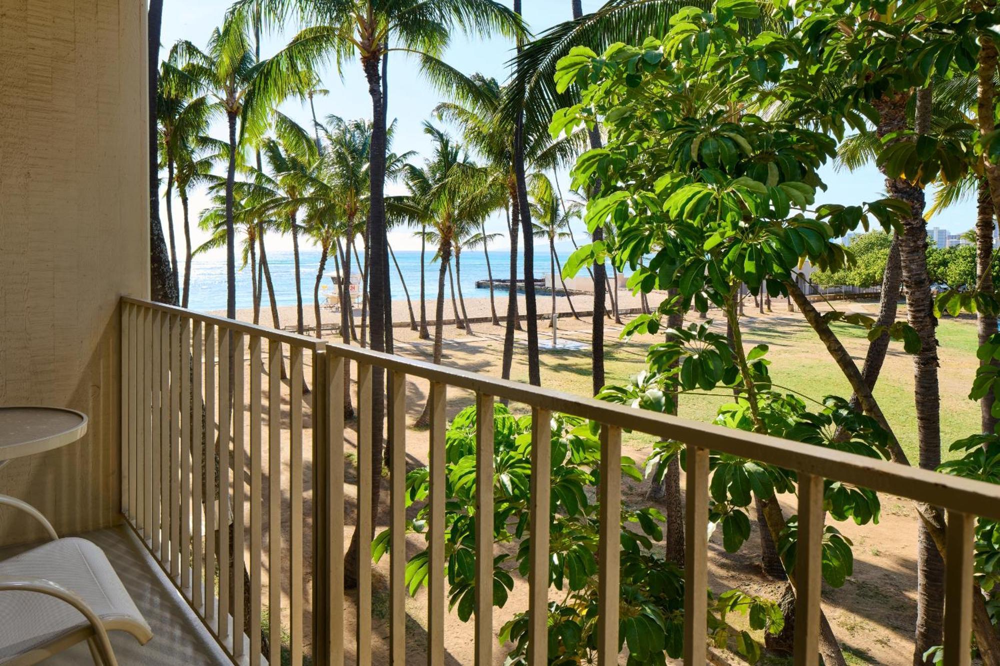 Kaimana Beach Hotel Honolulu Esterno foto